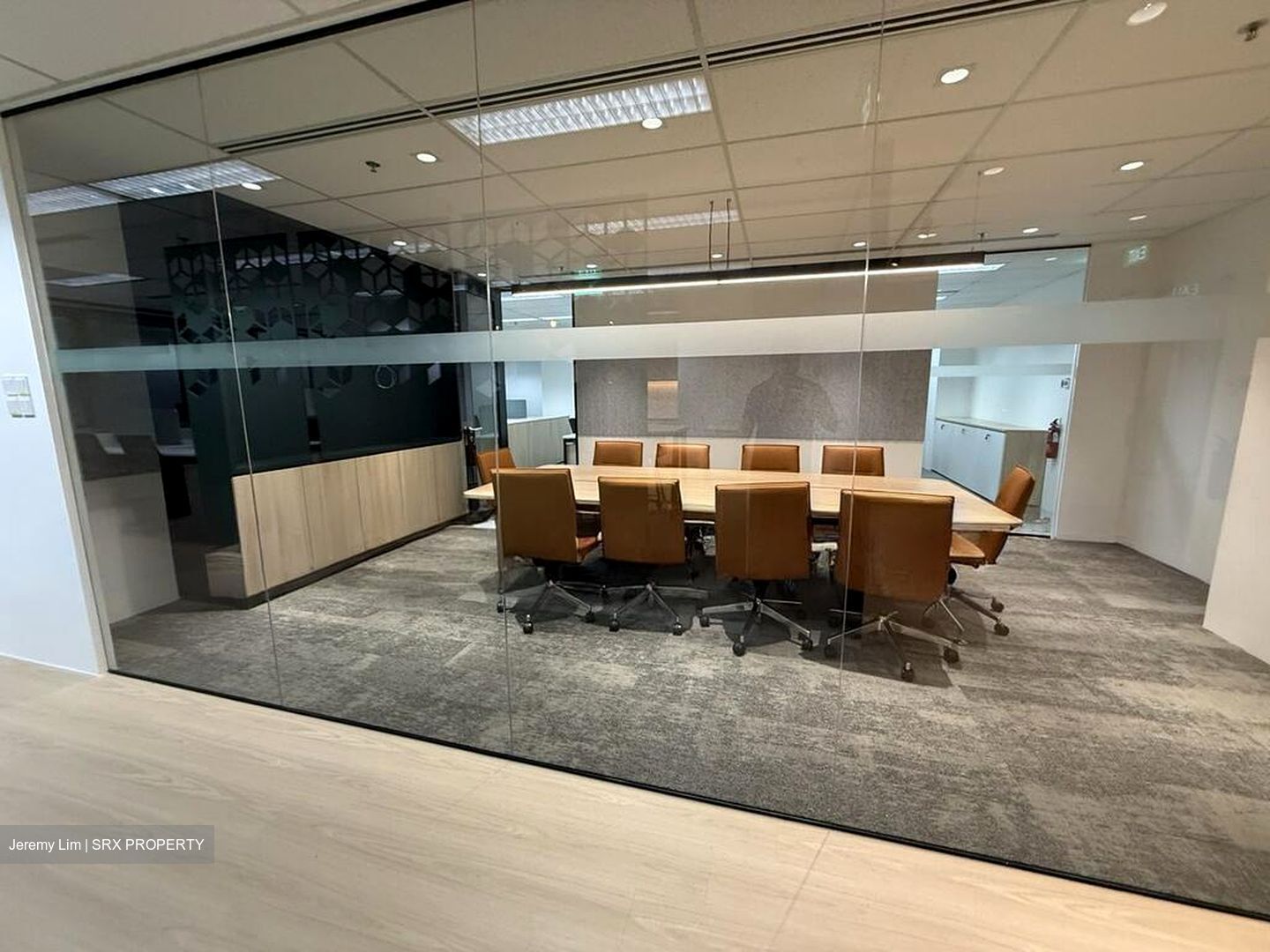 Robinson 112 (D1), Office #606796911